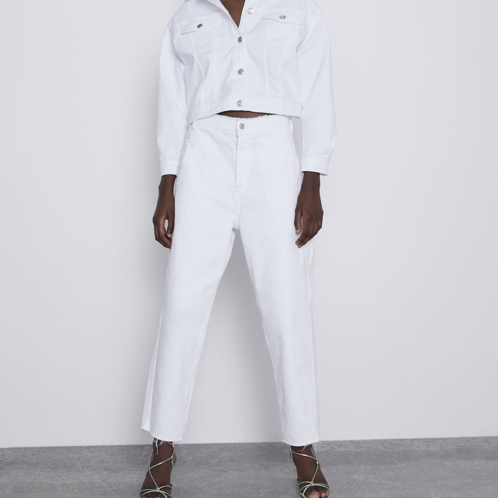 Zara High Rise Cropped Jeans